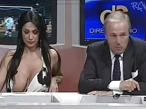 La impúdica pezón Na ...