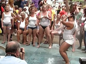 La secretaria dio su ...