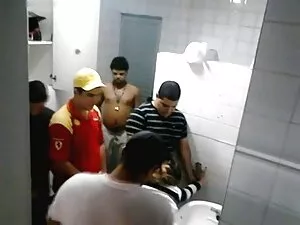 Culturista arrancó a ...